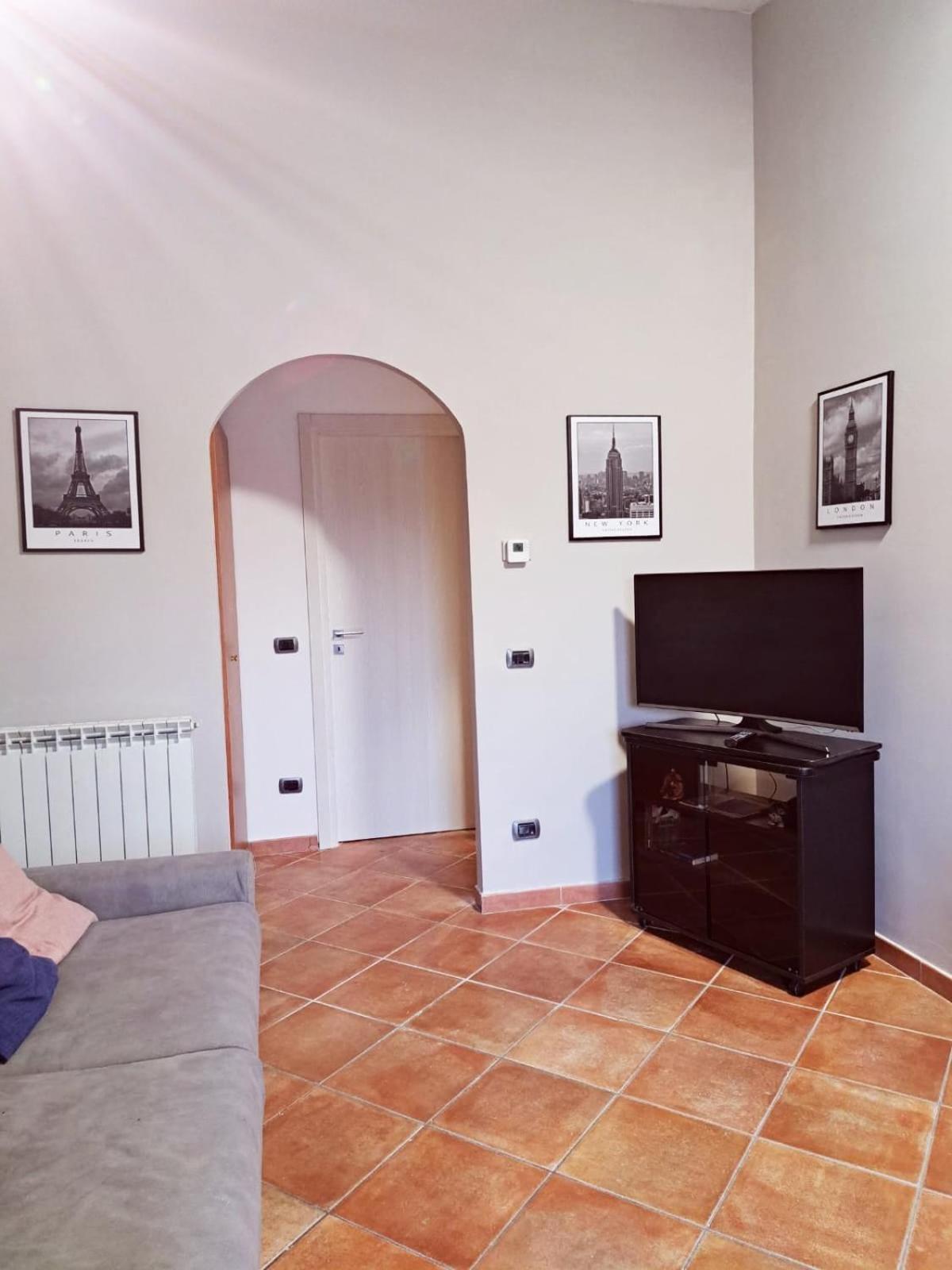 Apartment Roma Tor Vergata Con Giardino ภายนอก รูปภาพ