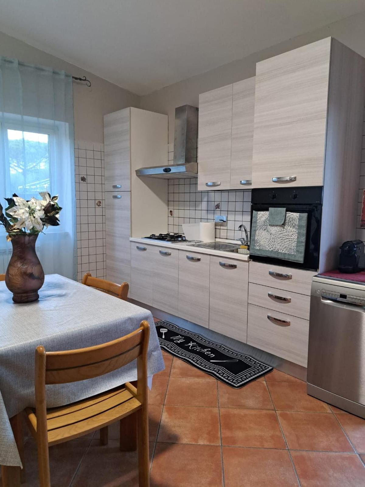 Apartment Roma Tor Vergata Con Giardino ภายนอก รูปภาพ